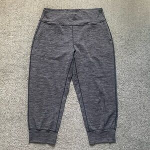 Women's Lululemon Athletica Gray Align Crop Joggers, 12